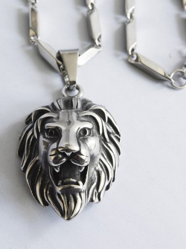 Leeuwenkop hanger met Rvs ketting