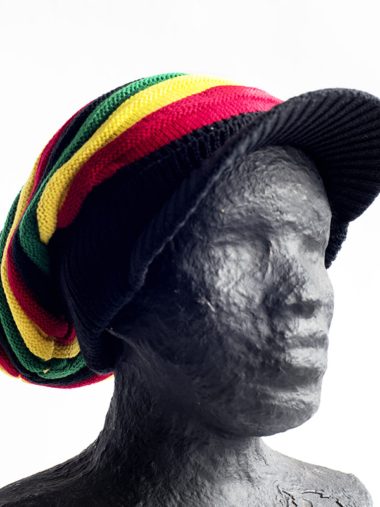 Lange Rasta muts met klep